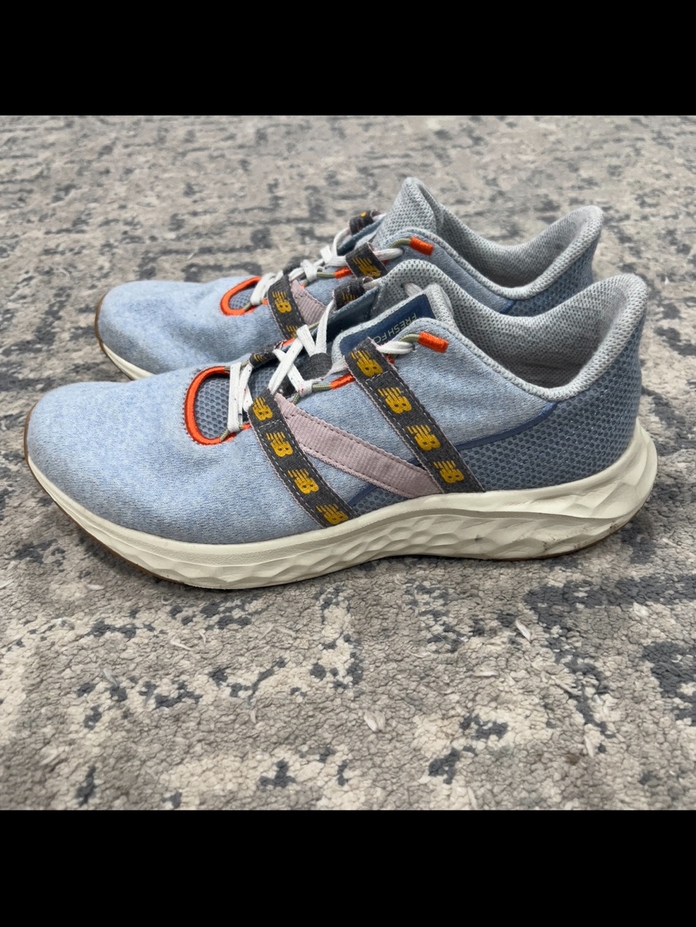 New Balance Fresh Foam Arishi v4 running shoes sneaker light blue Women Sz 10.5 - Picture 4 of 11